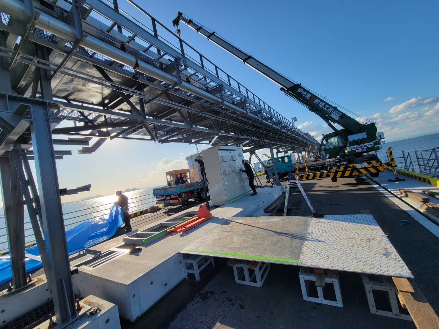 R06.12月　山口県　盤据付工事