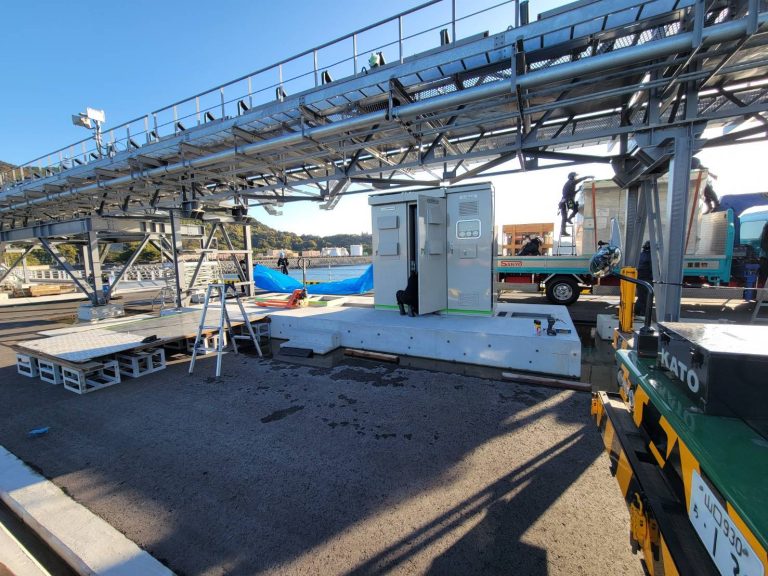 山口県での盤 搬入・据付工事