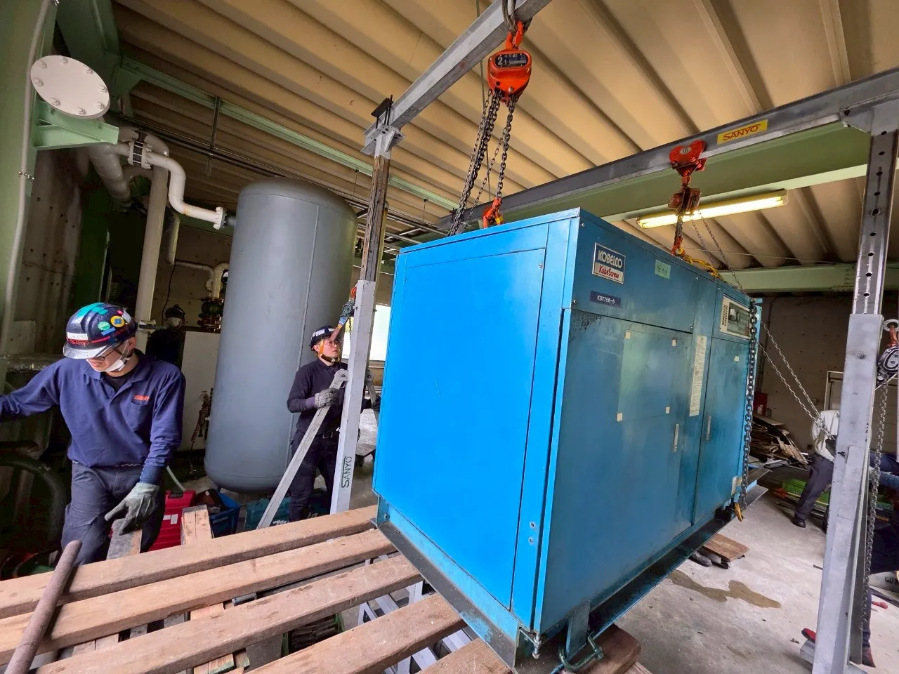 R07.5月　広島県　コンプレッサー入替え工事